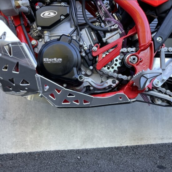 Scut motor cu protectie rezonator/linkage Beta RR 250/300 '23-'24 P-TECH PK025B